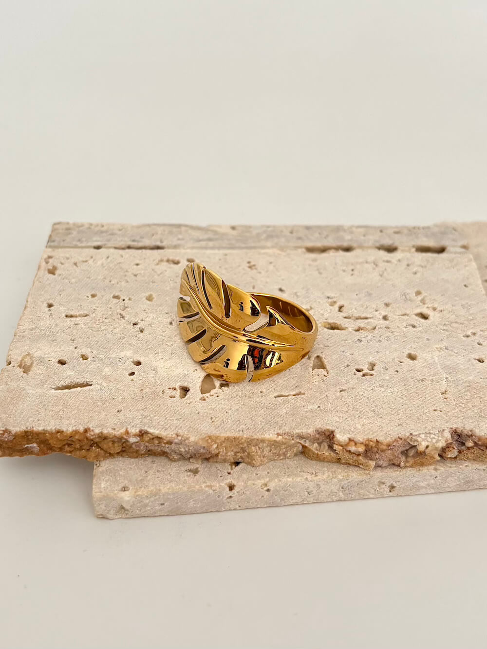 Leaf  ring